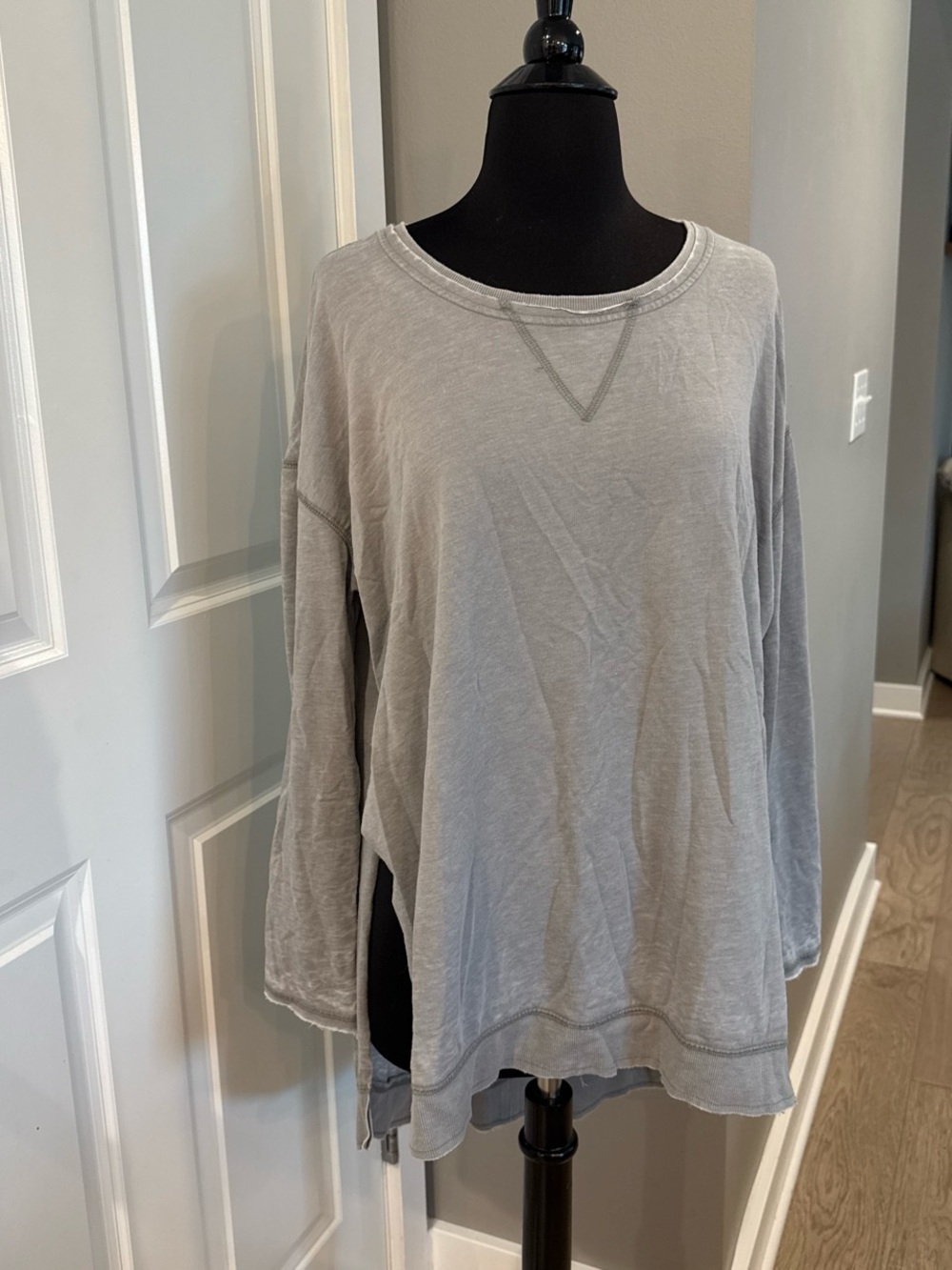 Z Supply Light Gray Relaxed Crewneck Pullover